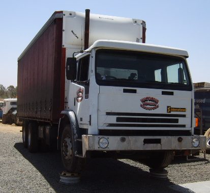 INTERNATIONAL ACCO 2350G 1999