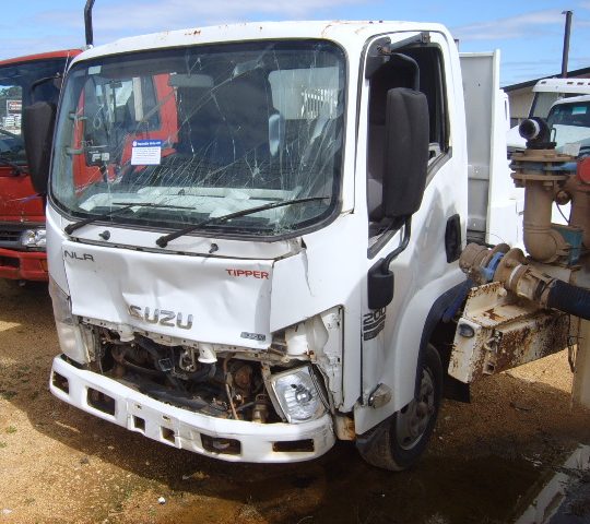 ISUZU NLR85 2010