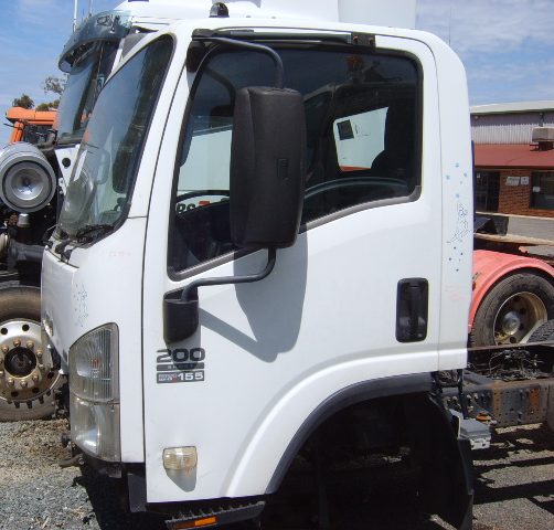 ISUZU NPR75 2009