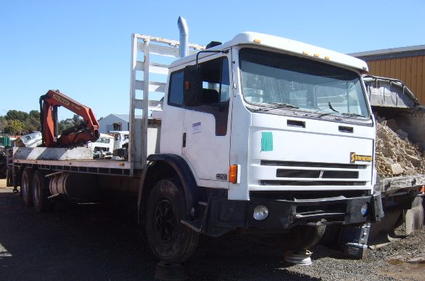 1998 International Acco 2350G